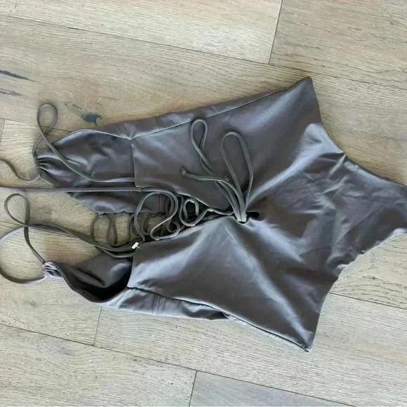 Cami and Jax Robin One Piece Swimsuit Beige Large $275 - Picture 2 of 3